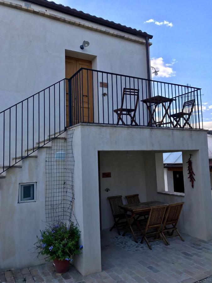 Agriturismo Rosso Di Sera Cugnoli Buitenkant foto