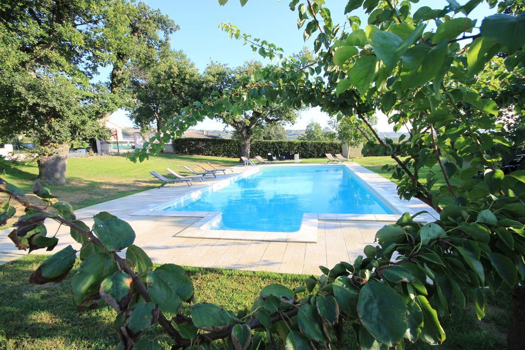 Agriturismo Rosso Di Sera Cugnoli Buitenkant foto