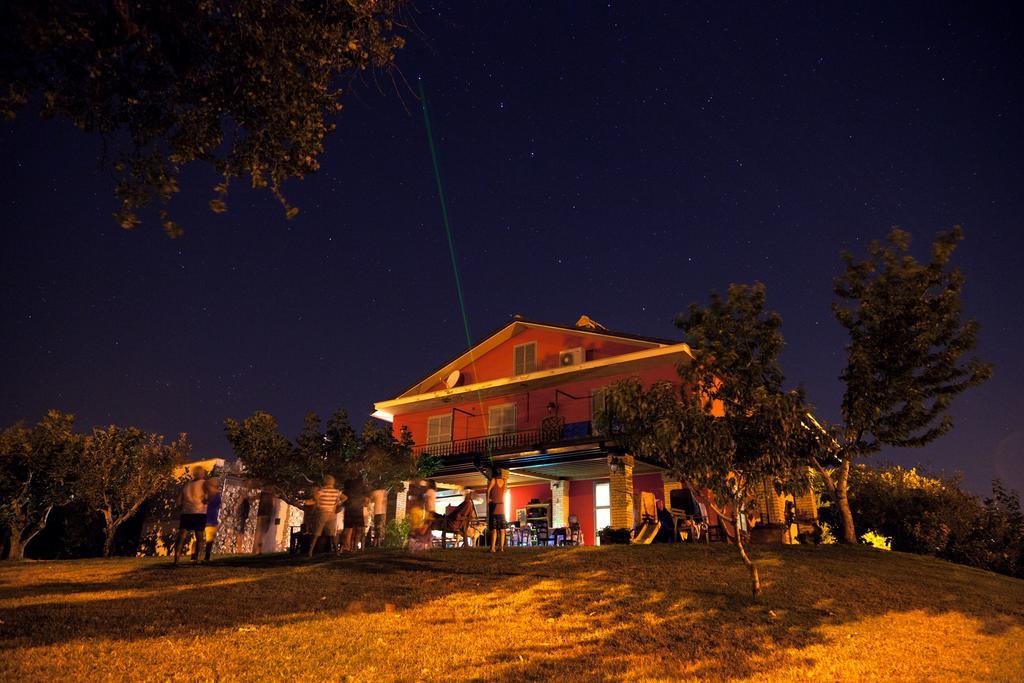 Agriturismo Rosso Di Sera Cugnoli Buitenkant foto