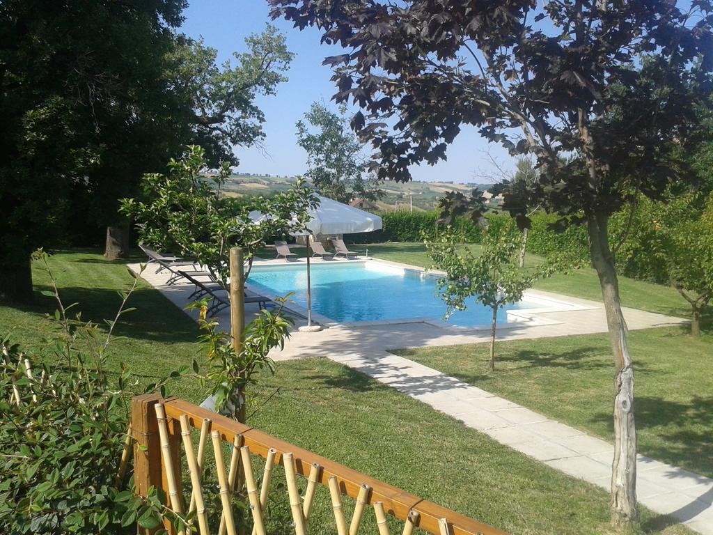 Agriturismo Rosso Di Sera Cugnoli Buitenkant foto